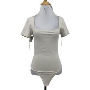 Contour Bodysuit Womens M Medium Matte Pearl Square Neck Short Sleeve Aritzia